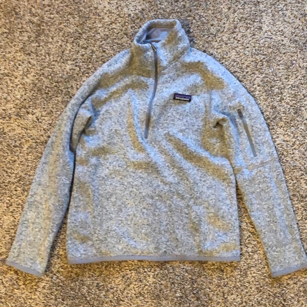 Patagonia 3/4 Zip Sweatshirt! Perfect for Fall!